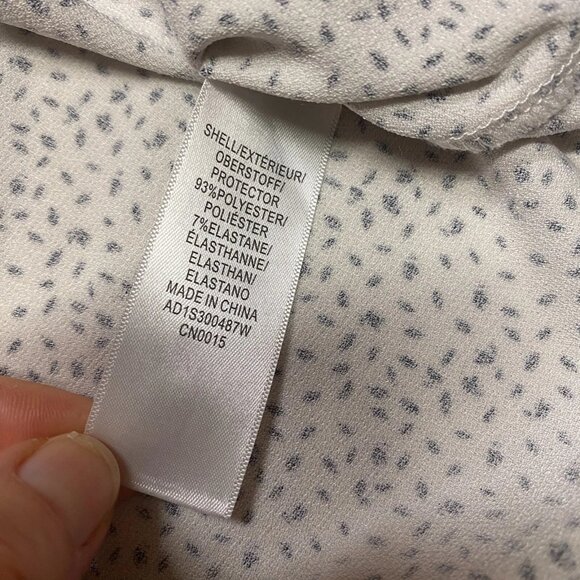 Adrianna Papell Blouse Womens 1X White Black Stretch Shark Hem Pullover Career - Picture 7 of 9